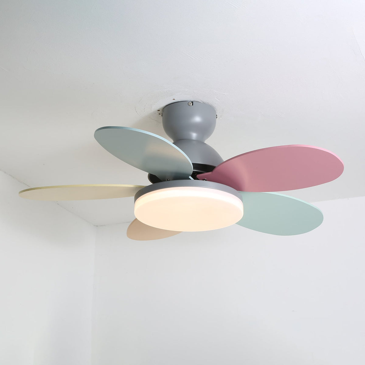 Plafonnier Ventilateur Liora Coloré