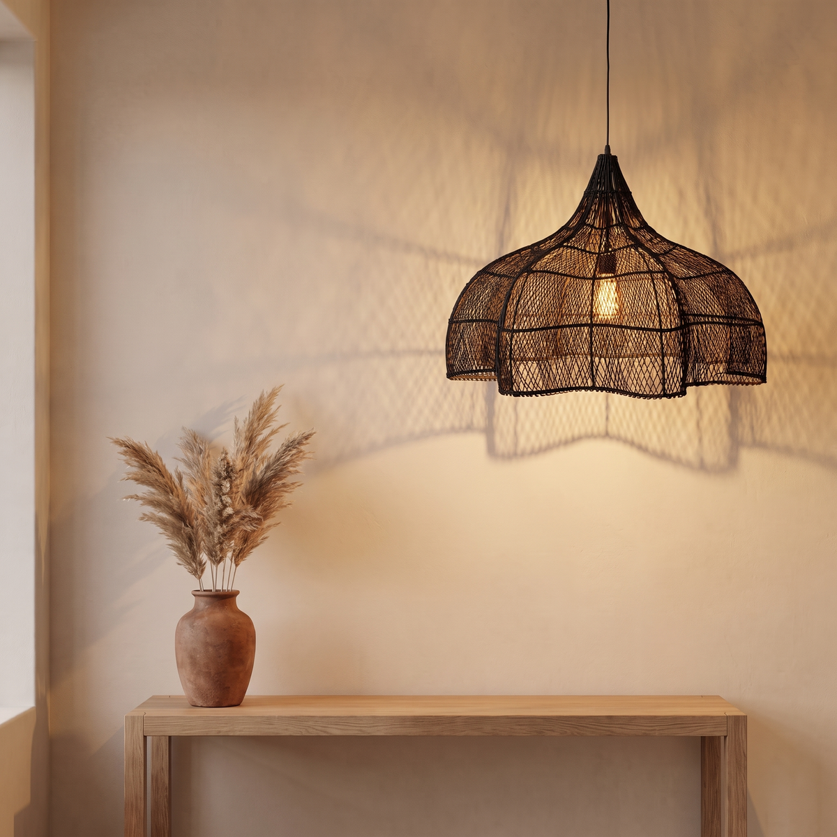 Suspension Tulipe Rotin Noir