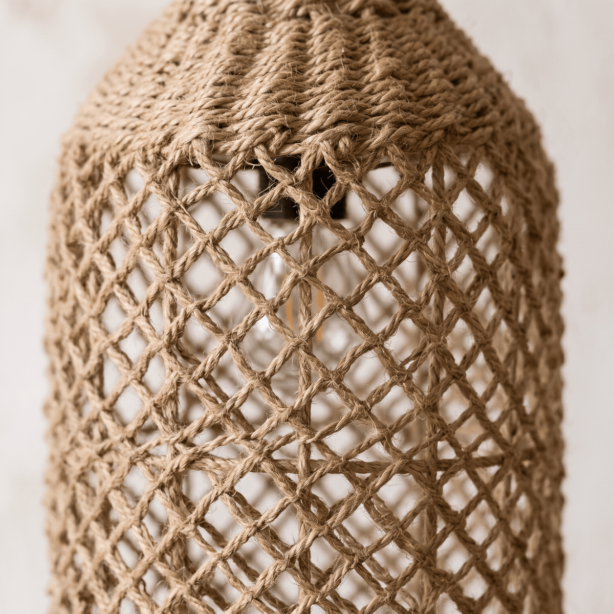 Suspension Bouteille Rotin